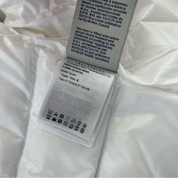 Moncler Ghany Vest White Size Medium NEW - tag cut off - Picture 11 of 11